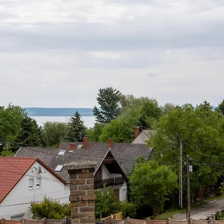 Balatongardens 빌라