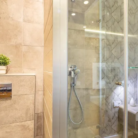 Balatongardens * 벌러토누드버리