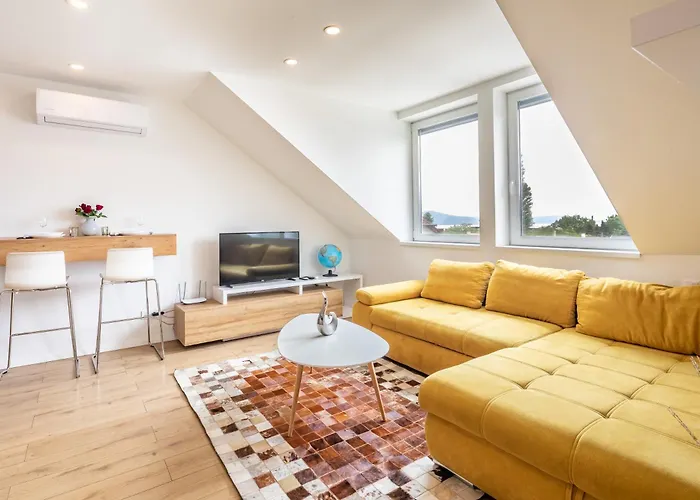 Balatongardens Villa *