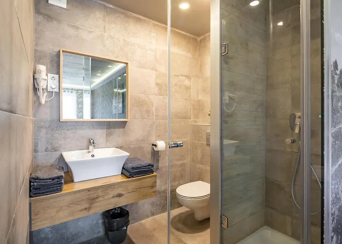 Balatongardens בלטונודבארי