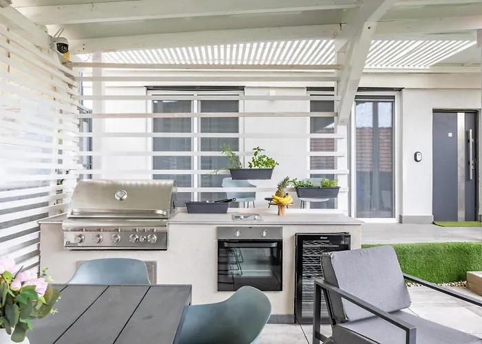 וילה Balatongardens בלטונודבארי